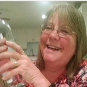 Meet your Posher, Sandy